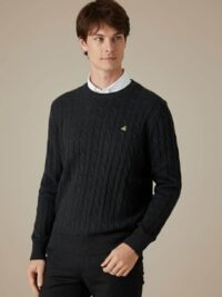 סריג לולאות לגבר בצבע שחור צוארון עגול