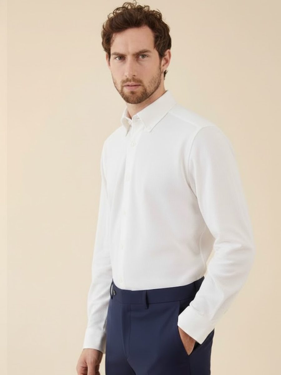 פולו לבן ללא לוגו